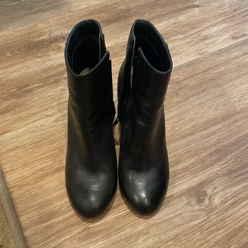 Short Zip-Up Booties - Picture 4 of 4